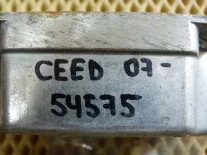 Блок управления AIR BAG Kia Ceed 2007-2012 (959101H000) — фото 4