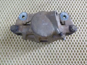 Суппорт тормозной передний левый Chery Vortex Tingo 2010-2014,Tiggo (T11) 2005-2015 (T113501050BA) — фото 10