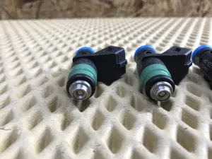 Форсунка инжекторная электрическая Nissan Almera (G15) 2013-2018 Renault Clio II/Symbol 1998-2008 Renault Kangoo 2003-2008 Renault Laguna 1998-2001 Renault Laguna II 2001-2008 Renault Megane I 1999-2004 Renault Megane II 2003-2009 Renault Scenic 1999-2003 Renault Scenic II 2003-2009 Renault Clio II/Symbol 1998-2008 VAZ Lada Largus 2012> (КОМПЛЕКТ 8200132254) — фото 2