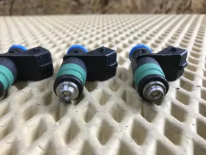 Форсунка инжекторная электрическая Nissan Almera (G15) 2013-2018 Renault Clio II/Symbol 1998-2008 Renault Kangoo 2003-2008 Renault Laguna 1998-2001 Renault Laguna II 2001-2008 Renault Megane I 1999-2004 Renault Megane II 2003-2009 Renault Scenic 1999-2003 Renault Scenic II 2003-2009 Renault Clio II/Symbol 1998-2008 VAZ Lada Largus 2012> (КОМПЛЕКТ 8200132254) — фото 3