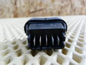 Кнопка стеклоподъемника Nissan Almera (G15) 2013-2018 — фото 3