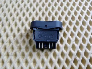 Кнопка стеклоподъемника Nissan Almera (G15) 2013-2018 — фото 2