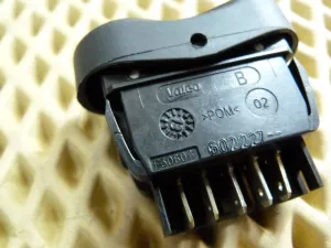 Кнопка стеклоподъемника Nissan Almera (G15) 2013-2018 — фото 4