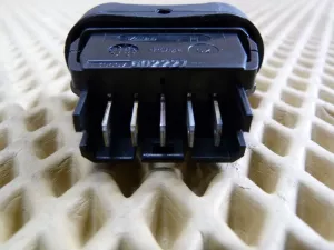 Кнопка стеклоподъемника Nissan Almera (G15) 2013-2018 (254114AA0A) — фото 3