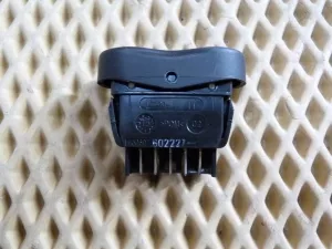 Кнопка стеклоподъемника Nissan Almera (G15) 2013-2018 (254114AA0A) — фото 2