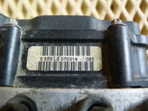 Блок ABS (насос) Nissan Almera (G15) 2013-2018 (476604AA0A) — фото 9