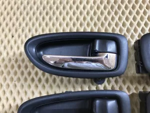 Ручка внутренняя двери Nissan Almera (G15) 2013-2018 (80670EX70A 80683EX70A) — фото 3
