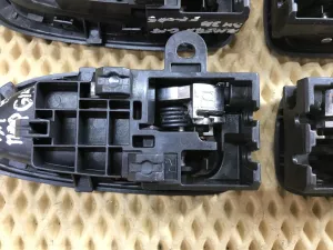 Ручка внутренняя двери Nissan Almera (G15) 2013-2018 (80670EX70A 80683EX70A) — фото 7