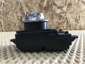 Кнопка многофункциональная BMW 5-серия E60/E61 2003-2009,6-серия E63 2004-2009,6-серия E64 2004-2009 (ДЖОЙСТИК МЕНЮ 65826944884) — фото 2