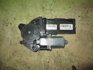 Моторчик стеклоподъемника передний левый Renault Megane III 2009-2016,Fluence 2010> (ПЕРЕДНИЙ ЛЕВЫЙ 807310699R) — фото 2