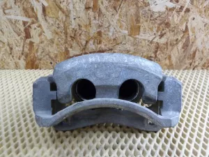 Суппорт передний левый Opel Antara 2007-2015,Captiva (C100) 2006-2010,Captiva (C140) 2011> (4820760) — фото 1