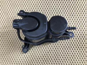 Абсорбер (фильтр угольный) Audi A4 [B8] 2007-2015 Audi A4 [B8] Allroad 2009-2015 Audi A5/S5 [8F] Cabrio 2010-2016 Audi A5/S5 [8T] Coupe/Sportback 2007-2016 Audi A6 [C7,4G] 2011-2018 Audi A8 [4H] 2010-2017 Audi Q5 [8R] 2008-2017 Audi Q7 [4M] 2015> Audi Q8 (4MN) 2018> Porsche Cayenne 2017> Porsche Macan 2013> VW Touareg 2018> (8K0201799G) — фото 9