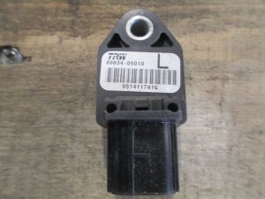 Датчик AIR BAG Toyota Avensis II 2003-2008 (ПЕРЕДНИЙ ЛЕВЫЙ 8983405010) — фото 1