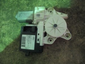Моторчик стеклоподъемника задний левый Ford C-MAX 2003-2010 (3M5T14B532AG) — фото 2
