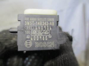 Датчик AIR BAG Ford Mondeo IV 2007-2015,Focus II 2005-2008,C-MAX 2003-2010,Mazda 3 (BK) 2002-2009,Galaxy 2006-2015,S-MAX 2006-2015,Focus II 2008-2011,Range Rover III (LM) 2002-2012,Freelander 2 2007-2014 (БОКОВОГО УДАРА 3M5T14B342AB) — фото 3