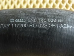 Патрубок интеркулера VW Tiguan 2011-2016 (5N0145832D) — фото 4