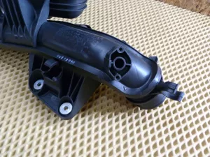Патрубок интеркулера Audi A4 [B8] 2007-2015 (8K0145673AJ 8K0145709H В СБОРЕ С РЕЗОНАТОРОМ 8K0129955A) — фото 7