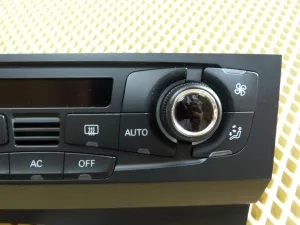 Блок управления климатической установкой Audi A4 [B8] 2007-2015 (8T2820043AF) — фото 2