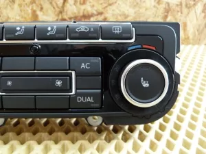 Блок управления климатической установкой VW Tiguan 2007-2011 (5K0907044EA) — фото 3