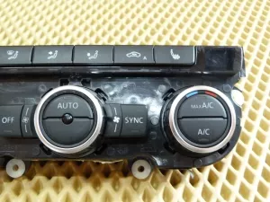 Блок управления климатической установкой VW Passat [B7] 2011-2015 (3AA907044AG) — фото 3