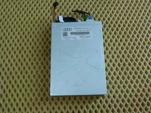 Блок электронный Audi A4 [B8] 2007-2015 (КАМЕРЫ ЗАДНЕГО ВИДА 8T0907441C 8K0907392A) — фото 3