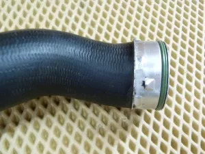 Патрубок интеркулера VW Tiguan 2007-2011 VW Tiguan 2011-2016 (5N0145832D) — фото 4