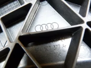 Направляющая заднего бампера Audi A3 [8PA] Sportback 2004-2013 (8P4807378A 8P4807377A) — фото 21