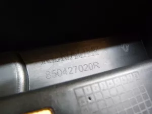 Кронштейн заднего бампера Renault Captur 2013-2019 (850427020R) — фото 11