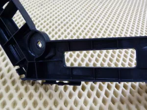 Направляющая заднего бампера VW Passat [B7] 2011-2015 (УНИВЕРСАЛ  3AF807394A 3AF807393) — фото 8