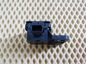 Датчик качества воздуха Nissan Teana J32 2008-2013 Infiniti EX/QX50 (J50) 2008-2017 Infiniti FX/QX70 (S51) 2008-2017 Infiniti G (V36) 2007-2014 (SENSOR ASSY GAS 27718ED00A) — фото 4
