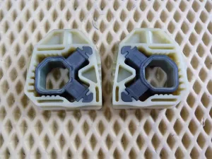 Кронштейн радиатора VW Tiguan 2007-2011 VW Tiguan 2011-2016 (1K0121367G) — фото 1
