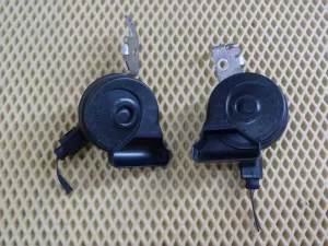 Сигнал звуковой VW Tiguan 2007-2011 VW Tiguan 2011-2016 (5N0951223 5N0951221B) — фото 2