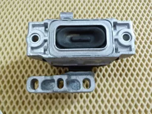 Опора двигателя правая VW Tiguan 2007-2011 VW Tiguan 2011-2016 (5N0199262G) — фото 5