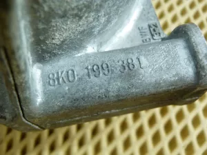 Опора двигателя левая Audi A4 [B8] 2007-2015 Audi A4 [B8] Allroad 2009-2015 Audi A5/S5 [8F] Cabrio 2010-2016 Audi A5/S5 [8T] Coupe/Sportback 2007-2016 Audi A6 [C7,4G] 2011-2018 Audi Q5 [8R] 2008-2017 (8K0199381NQ) — фото 6