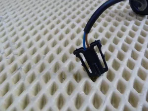 Активатор замка крышки бензобака VW Golf V 2003-2009 VW Golf VI 2009-2013 VW Scirocco 2008-2017 VW Tiguan 2007-2011 VW Tiguan 2011-2016 (5N0810773D) — фото 3