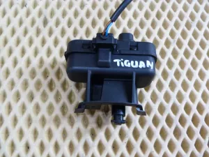 Активатор замка крышки бензобака VW Golf V 2003-2009 VW Golf VI 2009-2013 VW Scirocco 2008-2017 VW Tiguan 2007-2011 VW Tiguan 2011-2016 (5N0810773D) — фото 5