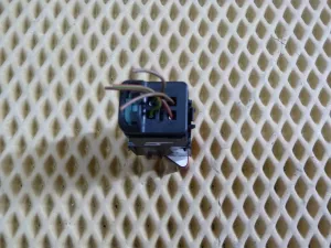 Кнопка аварийной сигнализации VW Golf Plus 2005-2014 VW Tiguan 2007-2011 (5M0953509A) — фото 3