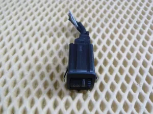 Кнопка освещения панели приборов VW Golf Plus 2005-2014 VW Tiguan 2007-2011 VW Tiguan 2011-2016 (5M0941334A) — фото 2