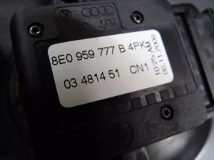 Кнопка регулировки сидения правая VW Tiguan 2007-2016 (8K0959748C 8E0959777B 5N0881314K) — фото 13