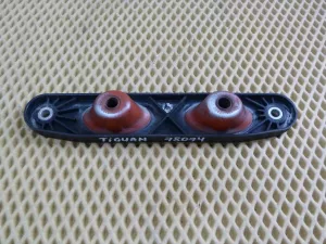 Кронштейн глушителя VW Tiguan 2007-2011 VW Tiguan 2011-2016 (1K0253144BD) — фото 4