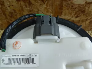 Насос топливный электрический Renault Captur 2013-2019 (172020342R) — фото 7