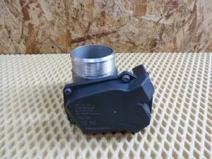 Заслонка дроссельная электрическая VW Tiguan 2007-2011 VW Tiguan 2011-2016 (06F133062Q) — фото 2