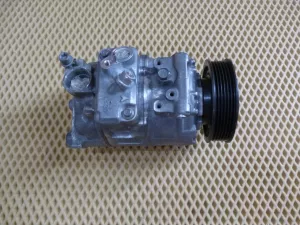 Компрессор кондиционера VW Tiguan 2007-2011 (1K0820859S) — фото 2