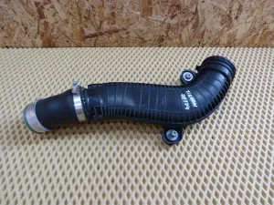 Патрубок интеркулера VW Tiguan 2007-2011 VW Tiguan 2011-2016 (1K0145840R 1K0145828F) — фото 1