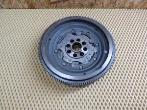 Маховик VW Tiguan 2007-2011 VW Tiguan 2011-2016 (06J105266R) — фото 1