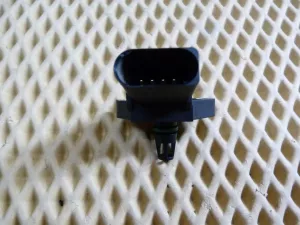Датчик абсолютного давления VW Tiguan 2007-2011 VW Tiguan 2011-2016 (038906051D) — фото 4