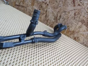 Патрубок радиатора VW Tiguan 2007-2011 VW Tiguan 2011-2016 (5N0122109H 3C0201293B 5N0122291 5N0122073P 06J121492C 1K0121070BD 06J133518F 3B0122291H 3B0122291B 1K0121109AL 5N0122101AH 5N0122157AG 4F0122293C 5N0122291C 5N0122051AF)  — фото 6
