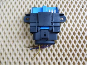 Реле топливного насоса Audi Q3 (8U) 2012-2018 VW Tiguan 2007-2011 VW Tiguan 2011-2016 (5N0906093C) — фото 1
