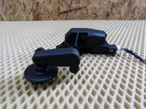 Моторчик открывания кузовного стекла Infiniti QX56 (JA60) 2004-2009 Nissan Armada 2004-2016 (83500ZM00A) — фото 2