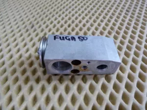 Клапан кондиционера Nissan Fuga PY50 2004-2009 (922006N205) — фото 1